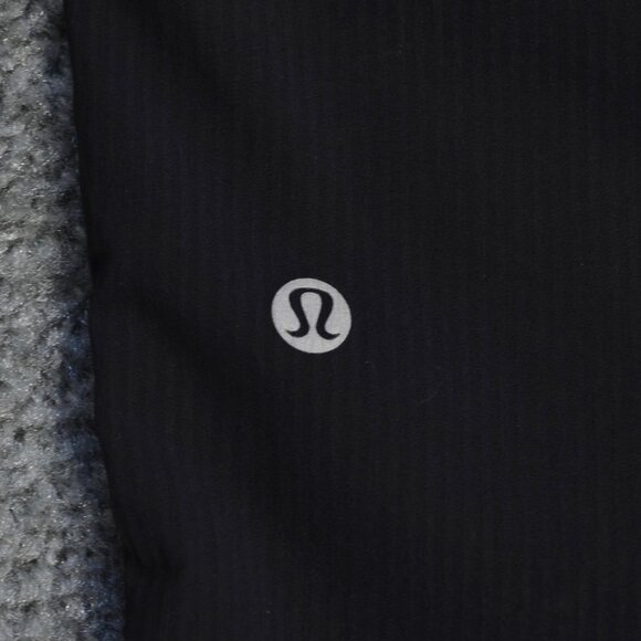 Lululemon Dance Studio Crop size 4 *EUC - Picture 12 of 13